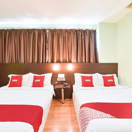 Hotel O G Home Hotel, Kota Bharu, Kelantan. Zewnętrze zdjęcie