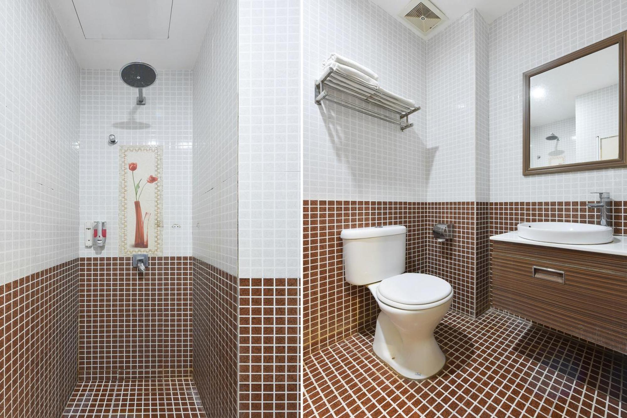 Hotel O G Home Hotel, Kota Bharu, Kelantan. Zewnętrze zdjęcie