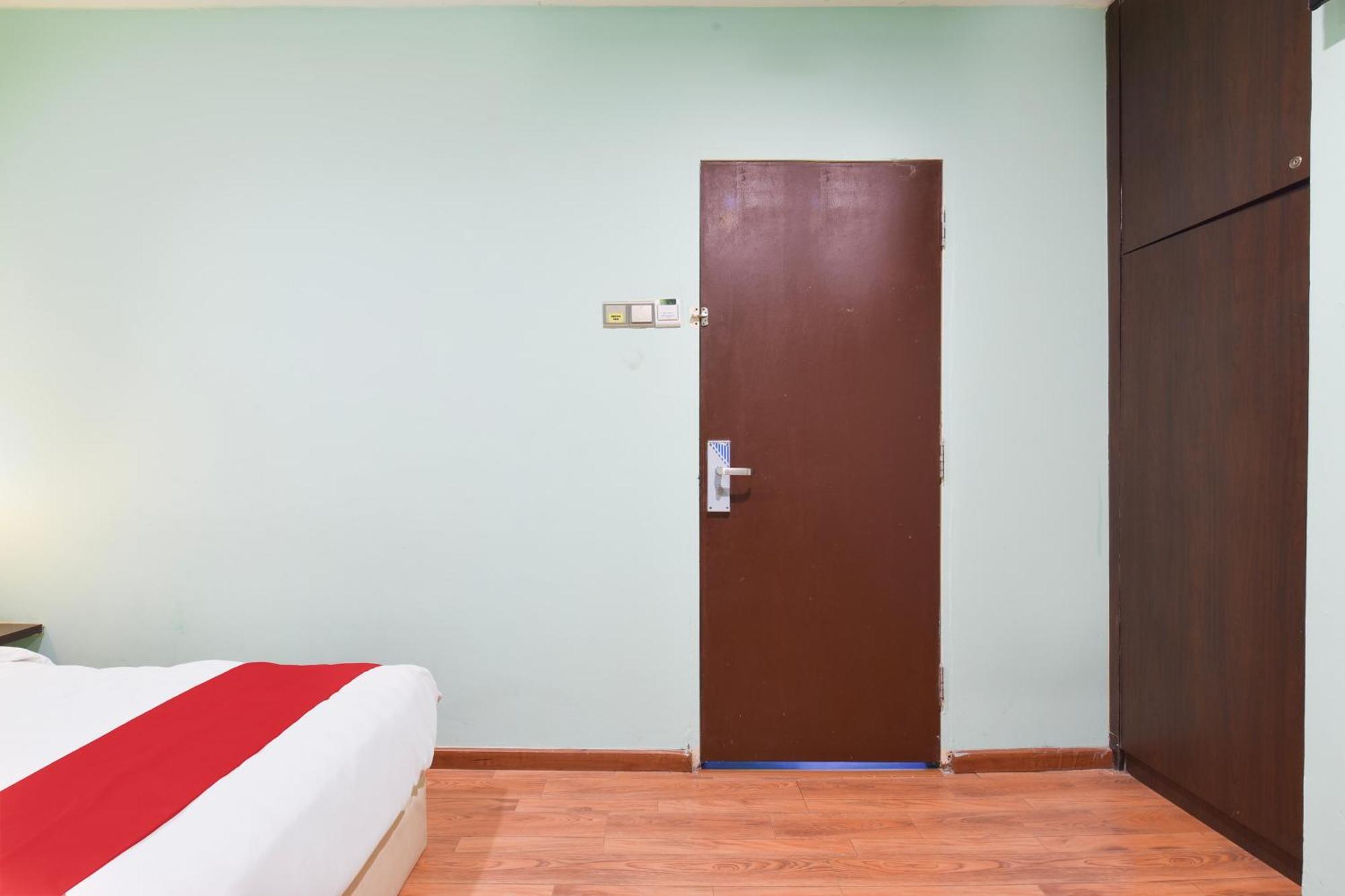Hotel O G Home Hotel, Kota Bharu, Kelantan. Zewnętrze zdjęcie