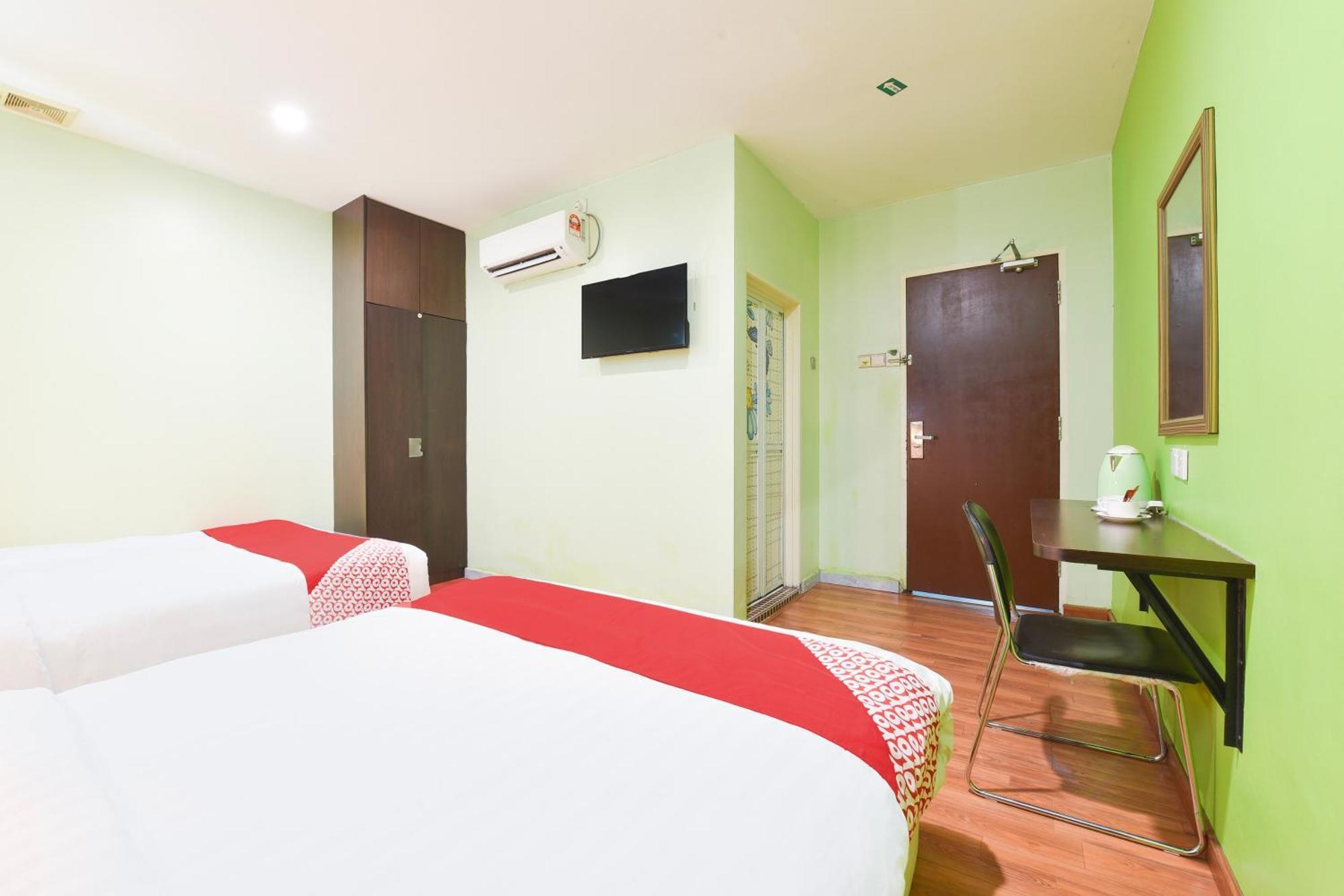 Hotel O G Home Hotel, Kota Bharu, Kelantan. Zewnętrze zdjęcie