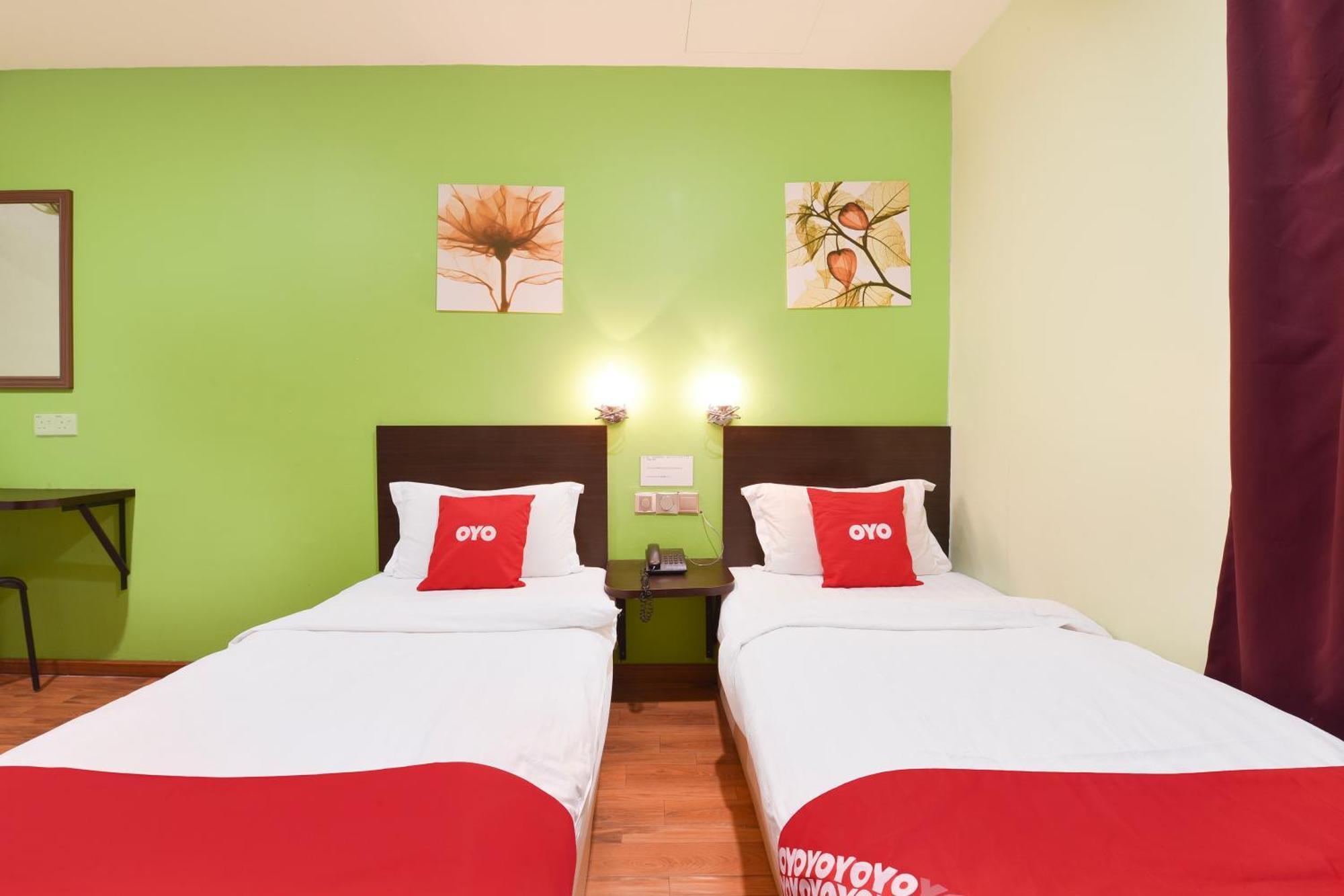 Hotel O G Home Hotel, Kota Bharu, Kelantan. Zewnętrze zdjęcie