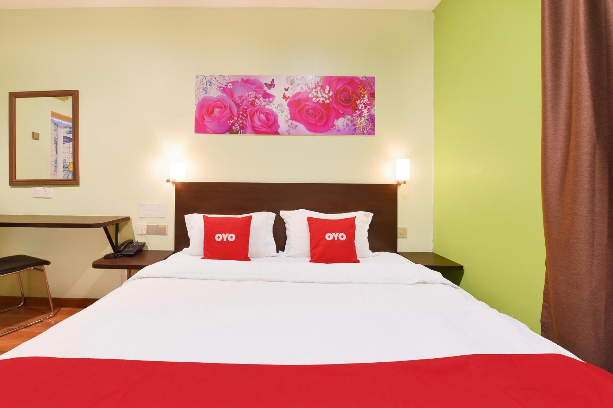 Hotel O G Home Hotel, Kota Bharu, Kelantan. Zewnętrze zdjęcie